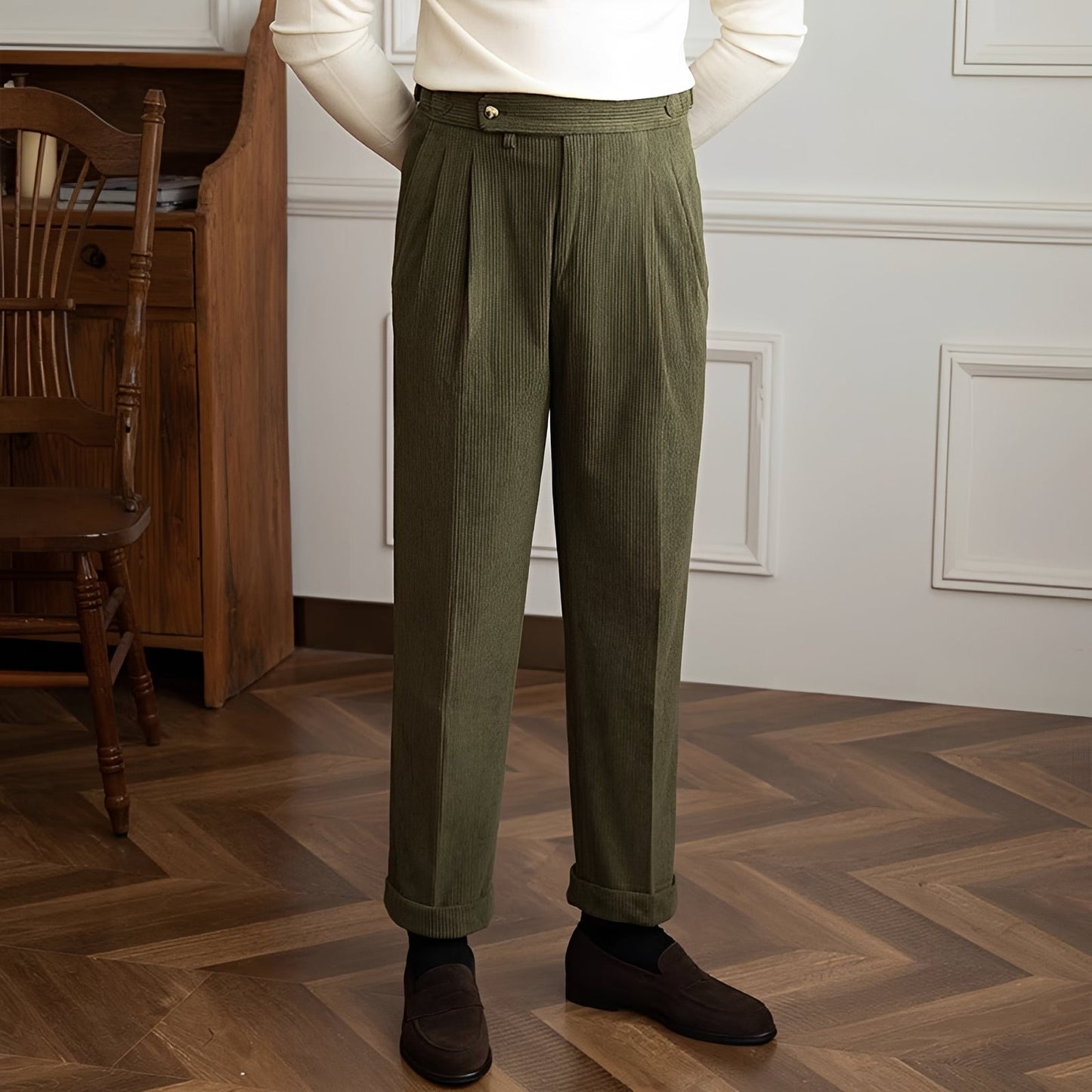 VIKTOR | Hochgeschnittene Cordhose für Herren